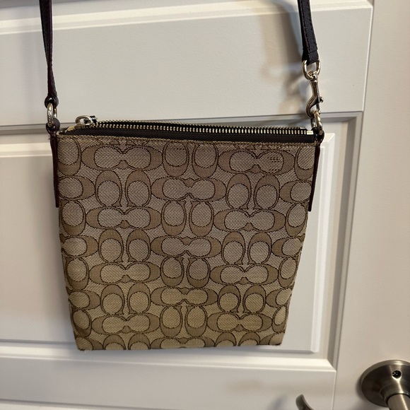 Coach Crossbody - Picture 2 of 4